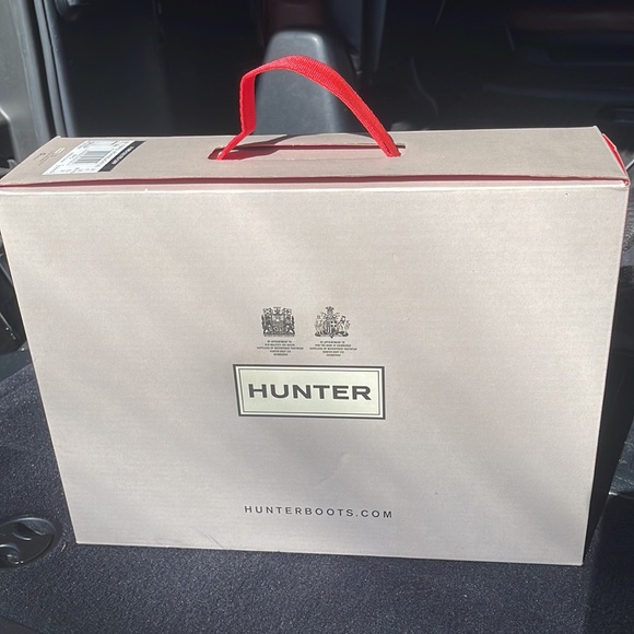 NEW Hunter Quilted Cuff Boots - Picture 4 of 6